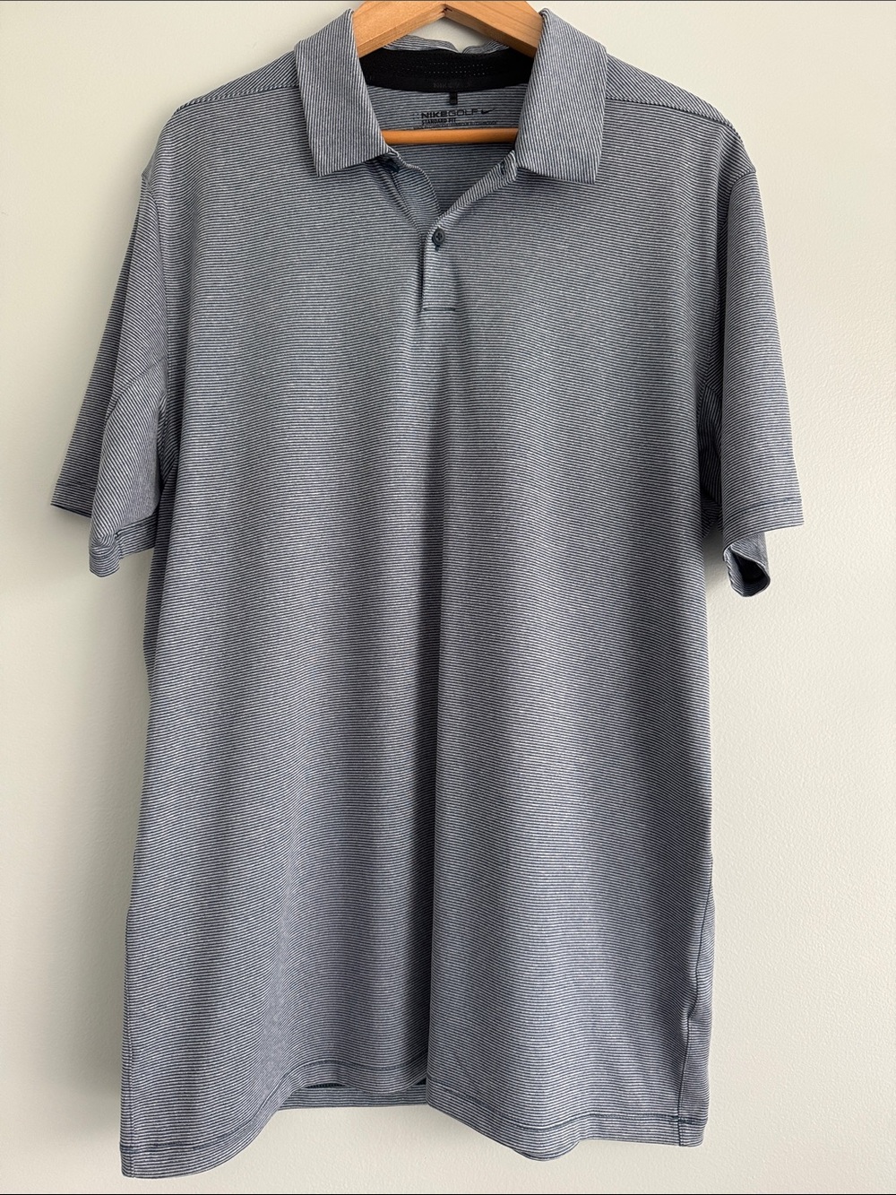 Nike Men's Navy Blue and White Stripes Polo Shirt Size Large